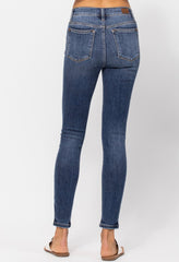 Judy Blue Mid Rise Classic Handsand Skinny Jeans