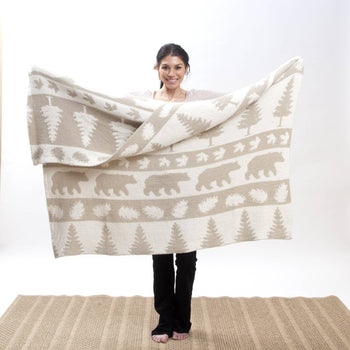 Carstens Forest Parade Stretchy Throw